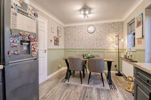 Kitchen/Diner- click for photo gallery